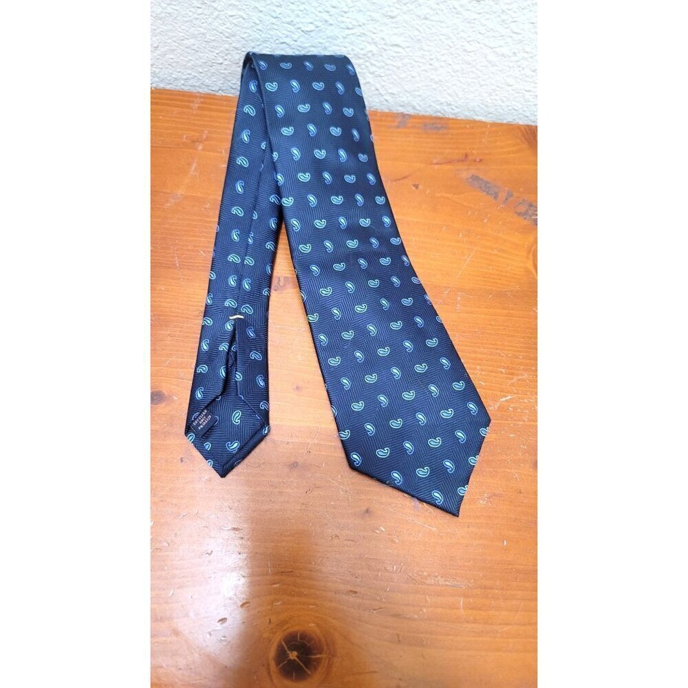 Versa Collezioni By Marc Serota Navy Blue Paisley 100%‎ Silk Tie